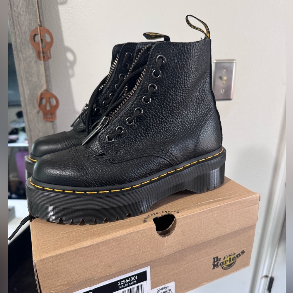Doc Marten Sinclair Boots